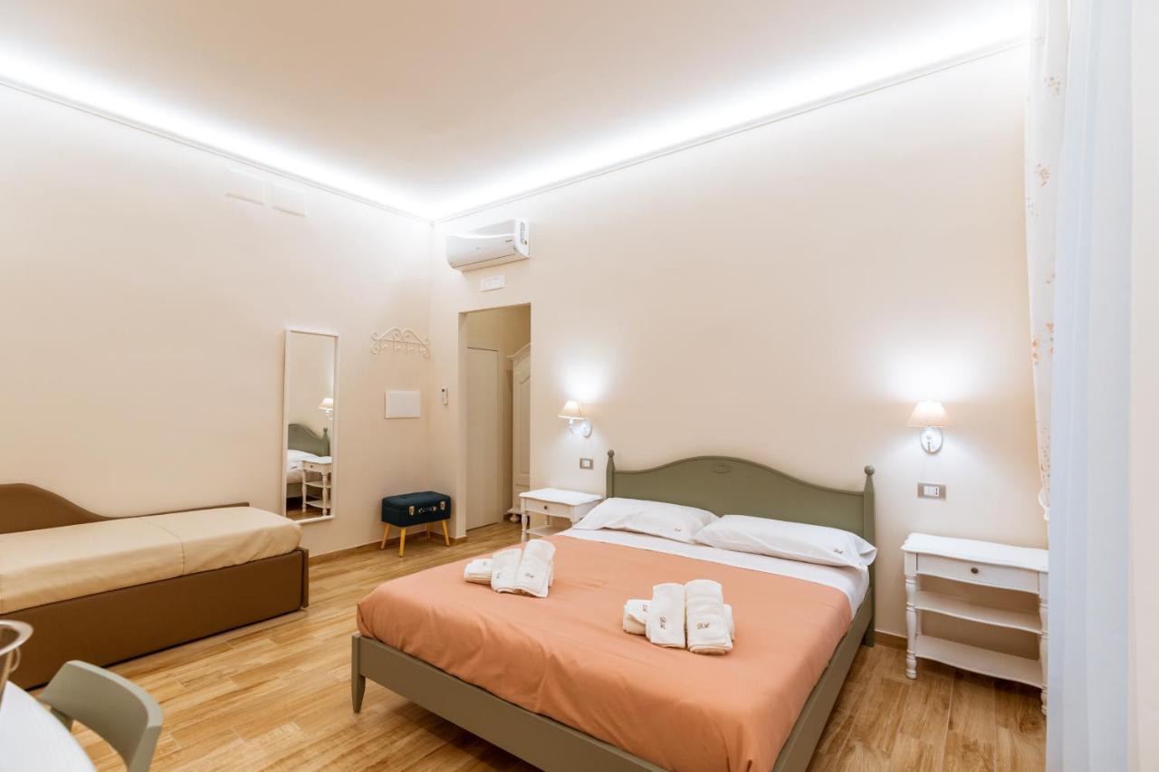 La Dimora Di Don Antonio A Toledo Hotell Neapel Exteriör bild