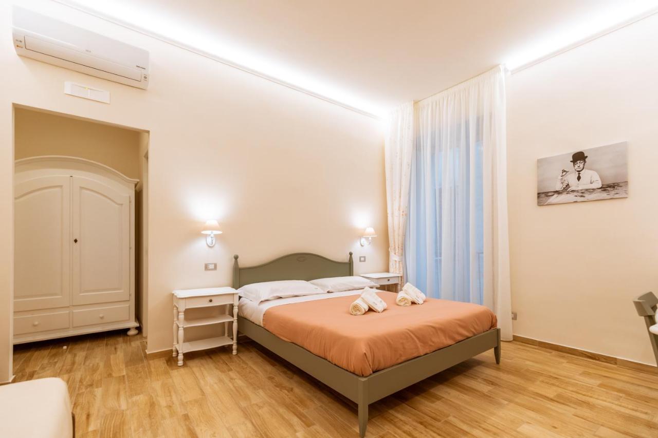 La Dimora Di Don Antonio A Toledo Hotell Neapel Exteriör bild
